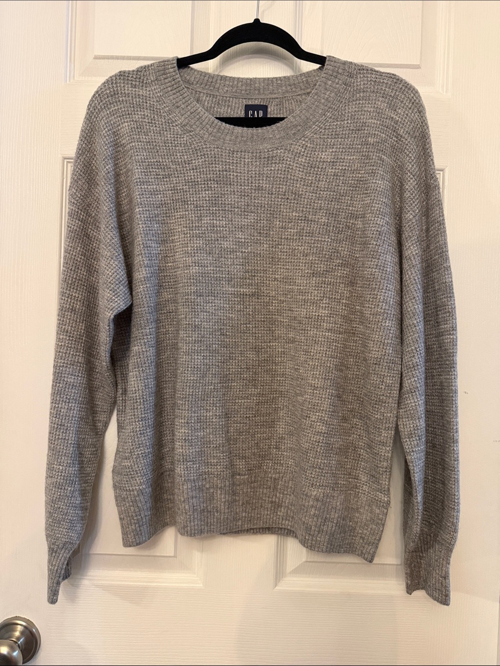 GAP Women's Crewneck Sweater - Light Gray